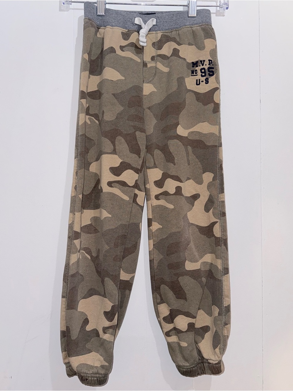 OshKosh B'gosh Boys Camo Fleece Jogger Sweatpants Size 8 EUC